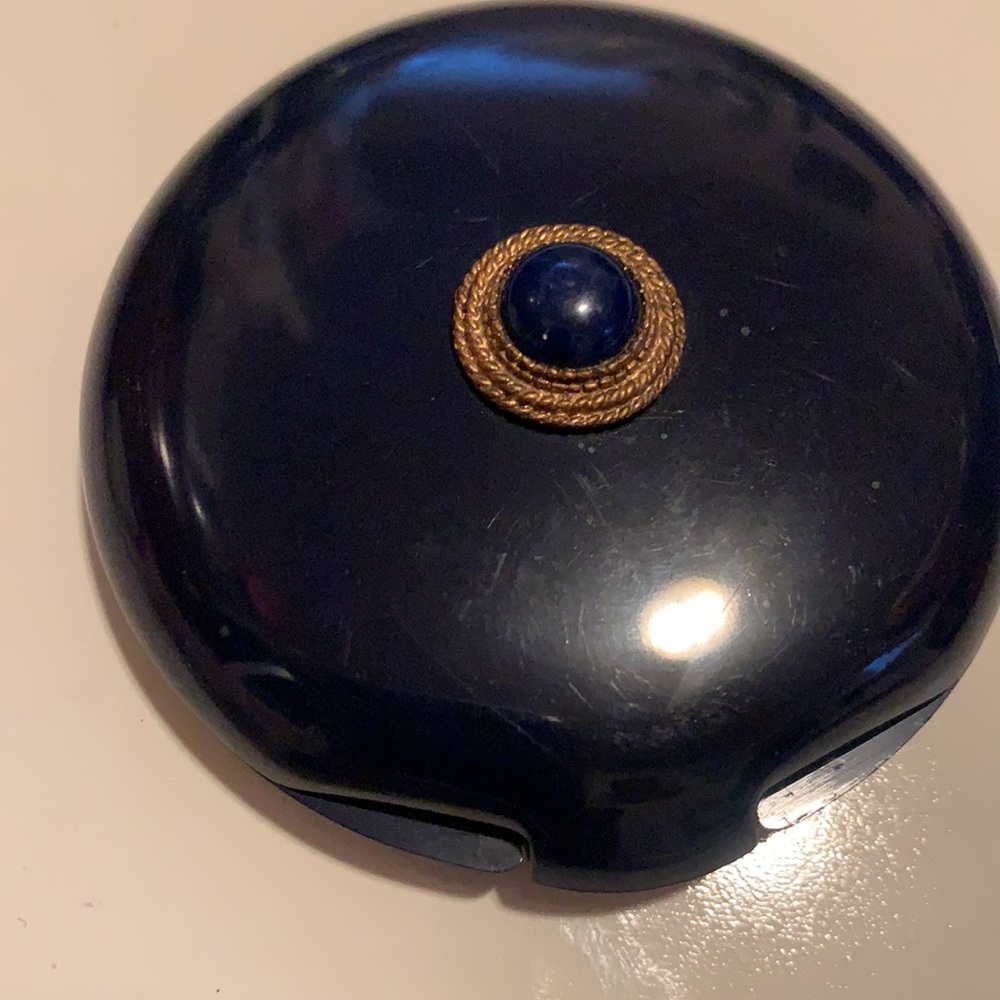 NEW VINTAGE ESTEE LAUDER HONEY GLOW COMPACT PRESSED POWDER NEW NO BOX OR PUFF - Picture 3 of 7
